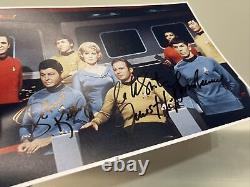 Photo signée par la distribution originale de Star Trek - Shatner Kelly Nimoy COA