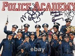 Photographie du casting du film Police Academy 16x20 Signée 8 Signatures Bubba Smith