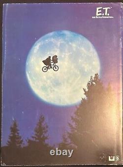 Programme du film E.T. L'extra-terrestre signé par 11 membres du casting de 1982 Spielberg Thomas
