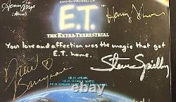 Programme du film E.T. L'extra-terrestre signé par 11 membres du casting de 1982 Spielberg Thomas