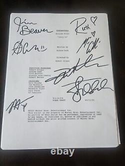 Script de la finale Carry On de Supernatural signé par le casting - Autographe de Jensen Ackles