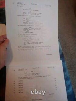 Script de la finale Carry On de Supernatural signé par le casting - Autographe de Jensen Ackles