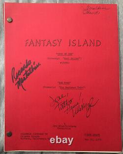 Script original de l'île fantaisie signé à la main par la distribution avec certificat d'authenticité.