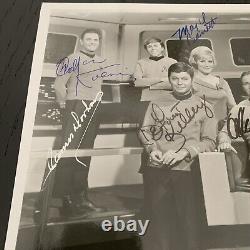 Star Trek Original photo signée par le casting complet de huit membres avec COA