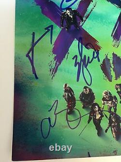 Suicide Squad 11 Signatures Cast Autograph Signé 12 X 8 Jsa Lettre Complète