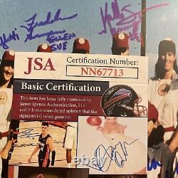 Une photo 8x10 de 'A League Of Their Own' signée par 9 membres du casting, certifiée par le JSA COA.