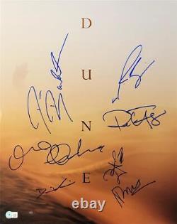 Une photo signée 16x20 de Dune Cast (8) Zendaya Isaac Brolin Ferguson + 4 de plus BAS