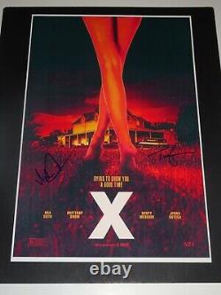 X Film 2022 Cast Signé X2 Autographié 12x18 Affiche De Photo Ti West & M Henderson
